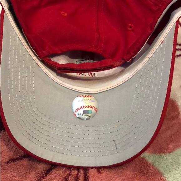 Official MLB Angel’s cap - Picture 2 of 4